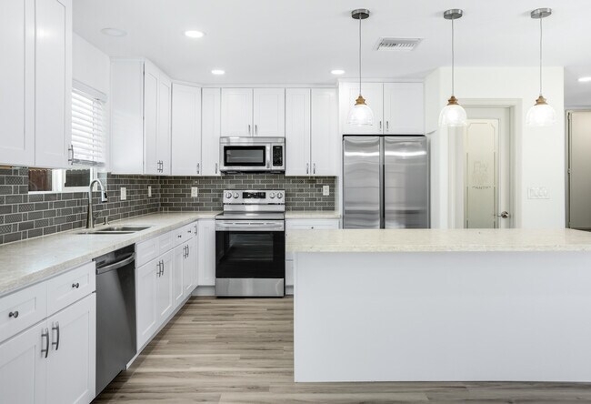 Building Photo - 53110 Avenida Ramirez
