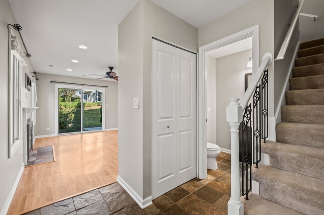 Building Photo - 7918 Knottingham Cir