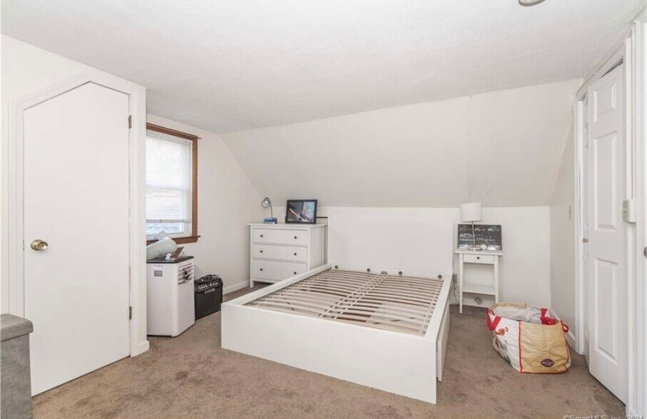 Up Stairs Bedroom - 80 Klarman Dr