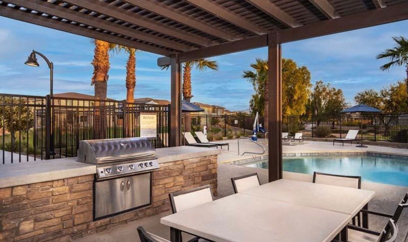 Building Photo - 4570 S Renaissance Dr