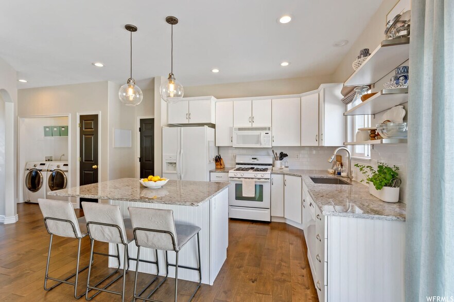 Building Photo - 1058 Aberdeen Cir