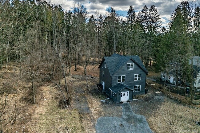 Primary Photo - 22 Academy Ave