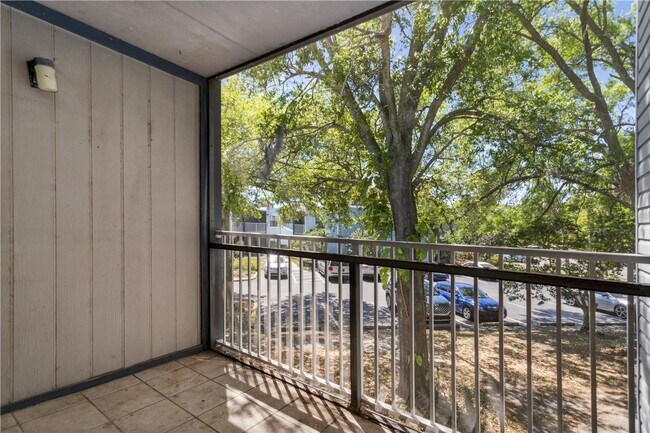 Building Photo - Southpointe - Atrium