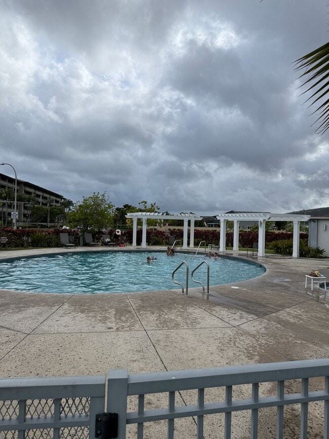 Building Photo - Modern 2 Bed / 2 Bath Condo with Top Ameni...