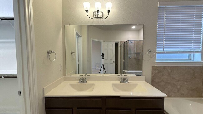 Building Photo - 11431 Cypress Elm Ct