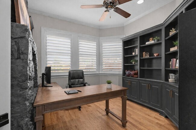 Building Photo - 1621 Hidden Bluff Ct