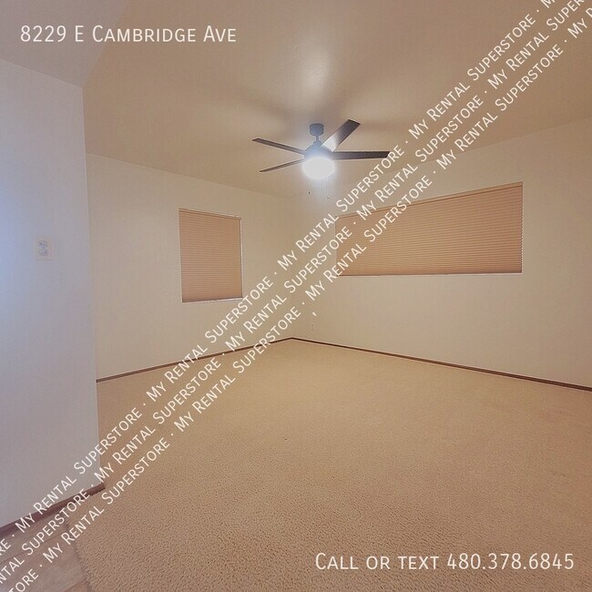 Building Photo - 8229 E Cambridge Ave