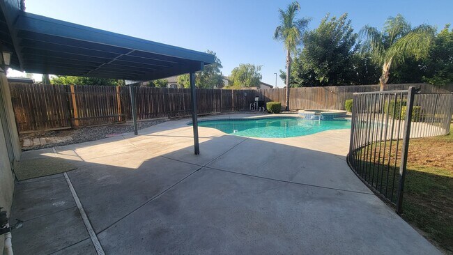 Building Photo - 8315 Mossrock Dr