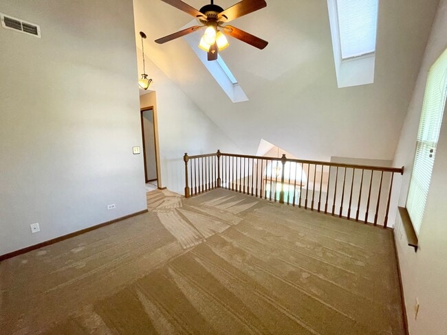 Building Photo - 636 Stone Brook Ct
