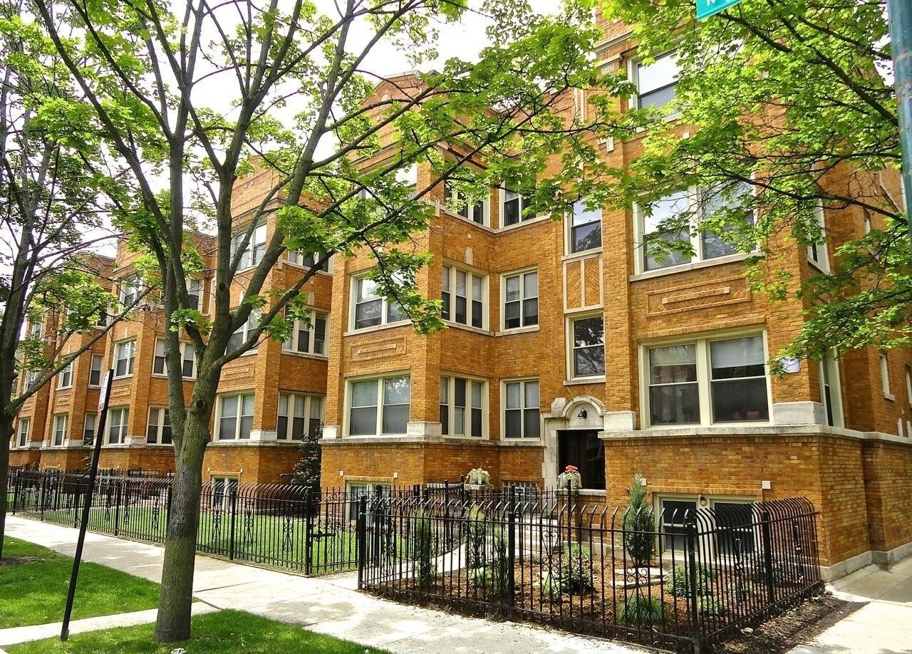 Building Photo - 4846 N Drake Ave