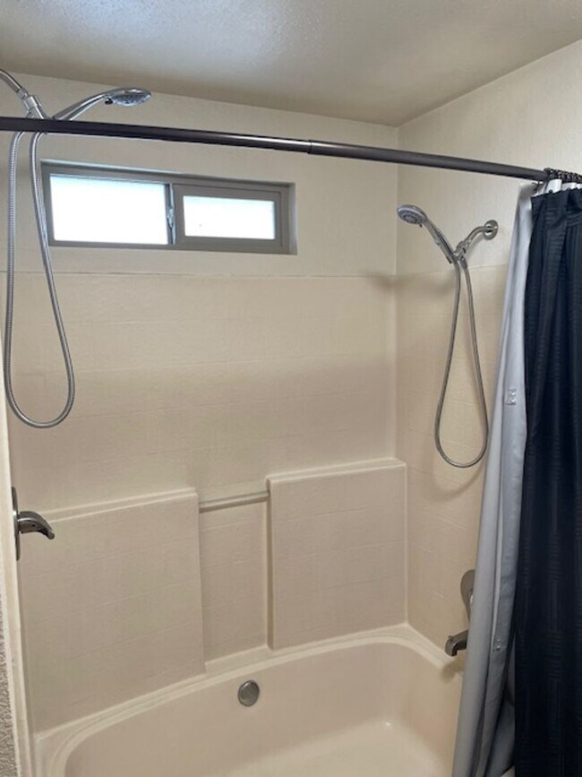 Building Photo - This Anderson Home is a Must See! Amazing Views of Lassen!