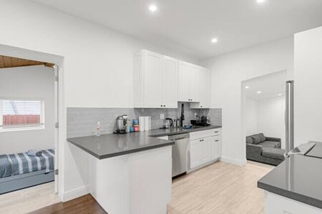 Building Photo - 443 NE 71st St