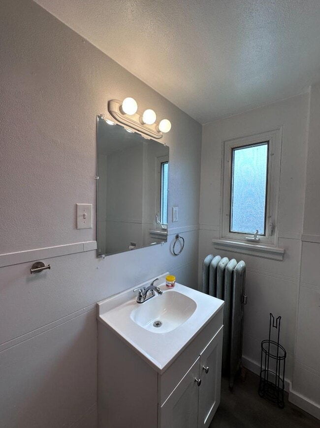 Building Photo - 153 Boland Ave