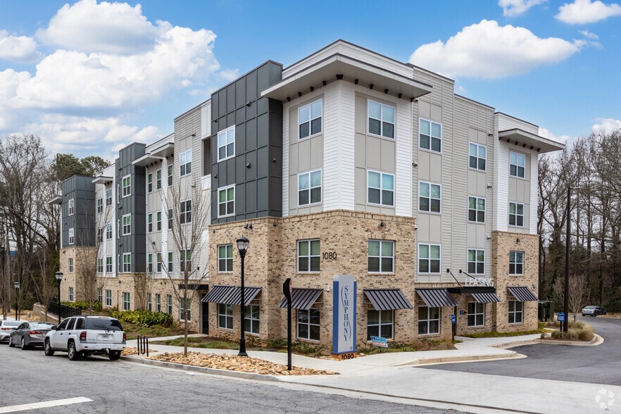 Building Photo - Symphony