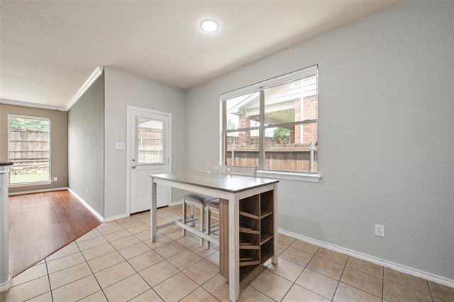 Building Photo - 10005 Butte Meadows Dr