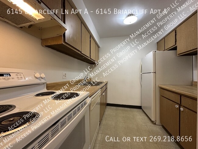 Building Photo - 6145 Briarcliff Ln