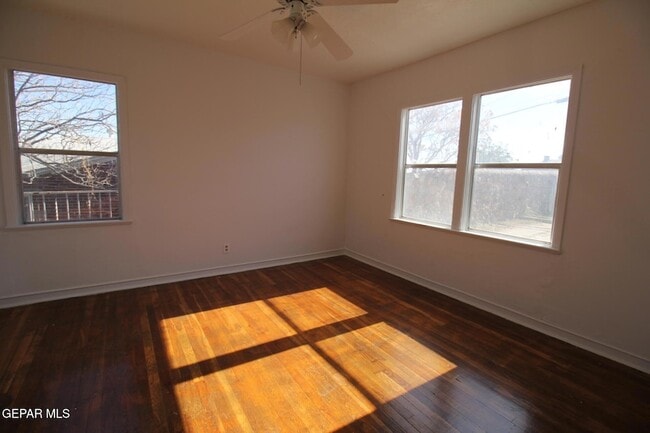 Building Photo - 3200 Richmond Ave