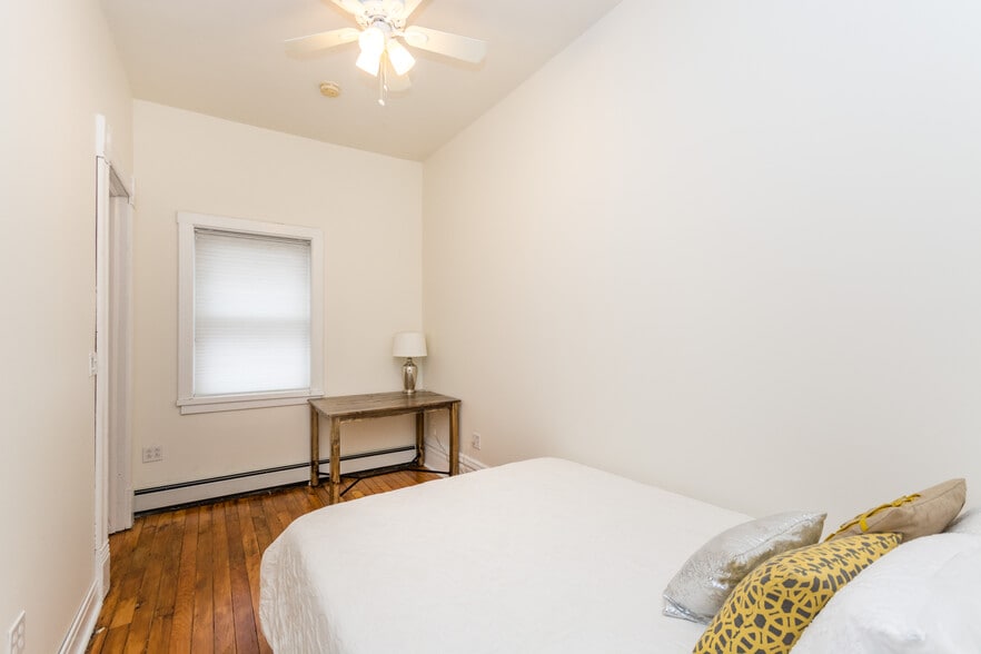 Bedroom 2 - 1365 N Leavitt St