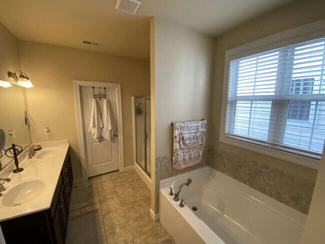 Building Photo - 2381 Rod Pocceschi Way