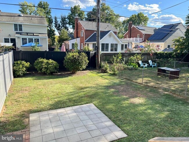 Building Photo - 121 E Glendale Ave