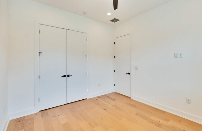 Building Photo - 5816 Harold Ct