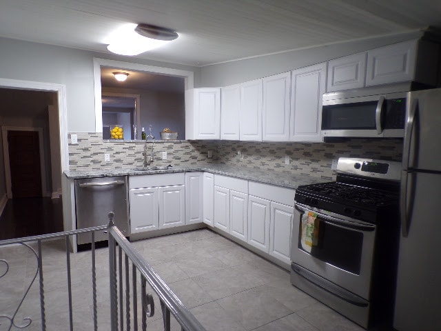 Building Photo - 1619 N 60th St