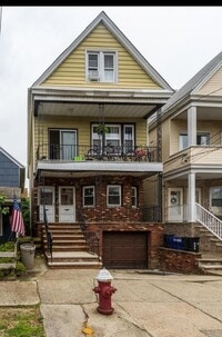 Building Photo - 30 W 29th St