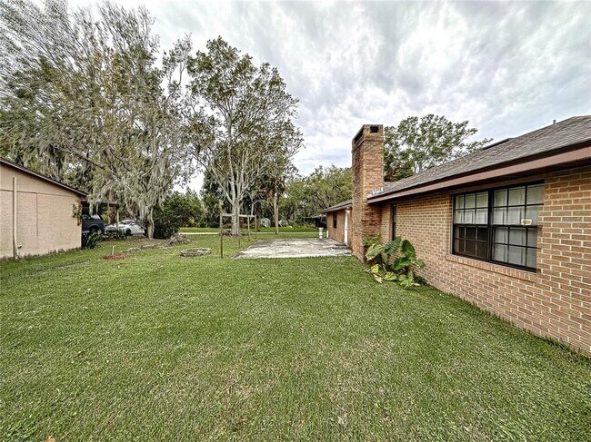 Building Photo - 722 W Alamo Dr