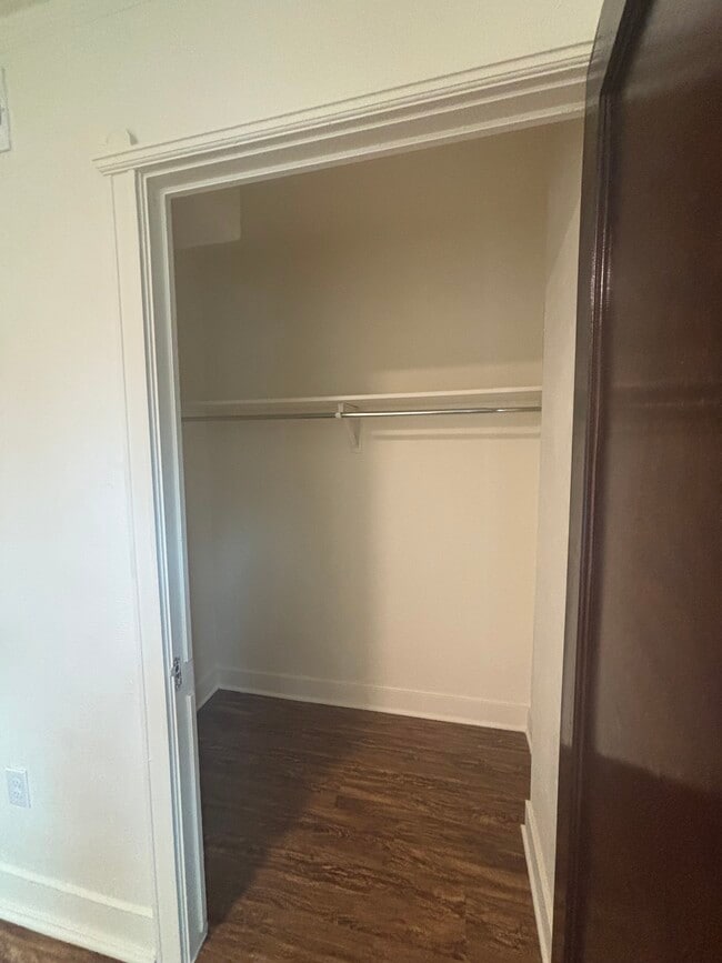 Building Photo - 1329 E 11th Ave