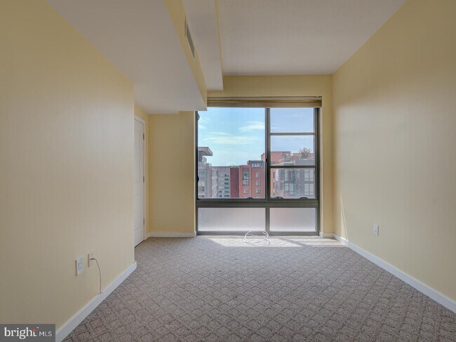 Building Photo - 475 K St NW