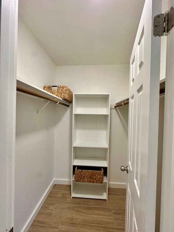 Building Photo - 6803 Hillcroft Dr