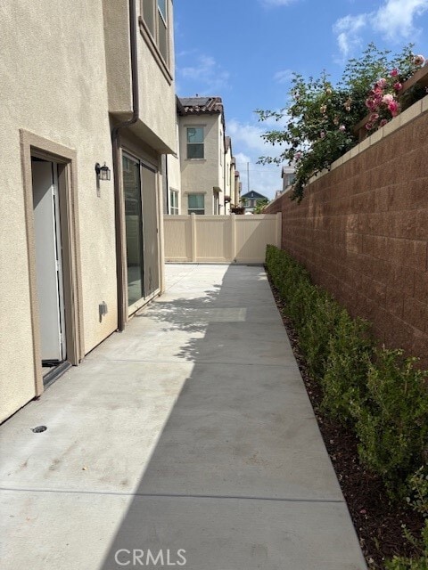 Building Photo - 16173 Paddock Ave