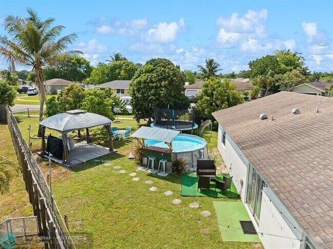 Building Photo - 9708 Alaska Cir