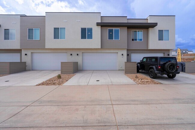 Building Photo - 907 Bright Rdg Ln