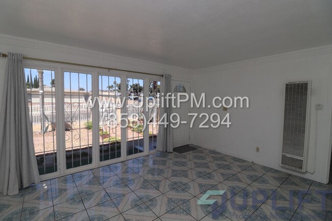 Building Photo - ** Holiday move in special** $1000 off 1st...