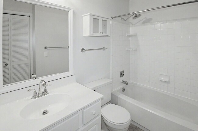Building Photo - 3200 Heathstead Place