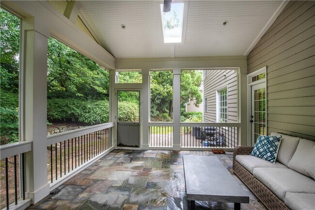 Building Photo - 4669 Ashford Club Dr