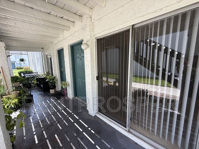 Building Photo - 4151 S Semoran Blvd