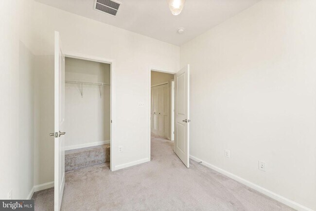 Building Photo - 41715 McMonagle Square