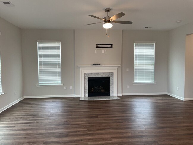 Building Photo - 2903 Siebold Dr