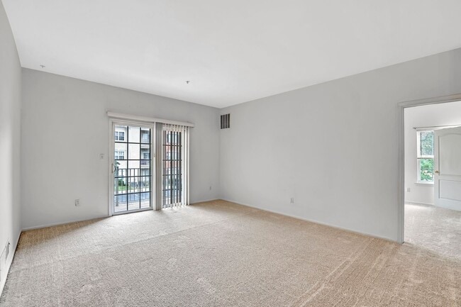 Building Photo - 524 Coppola Dr
