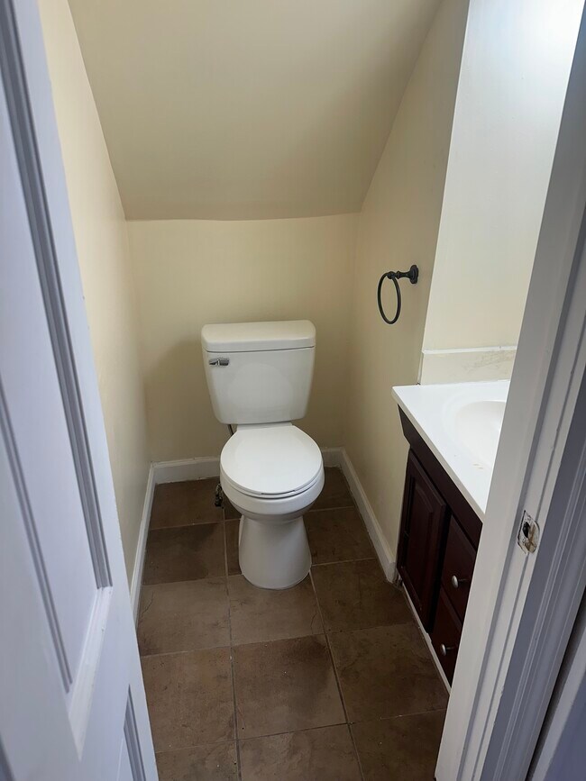 Building Photo - 534 S Pearl St