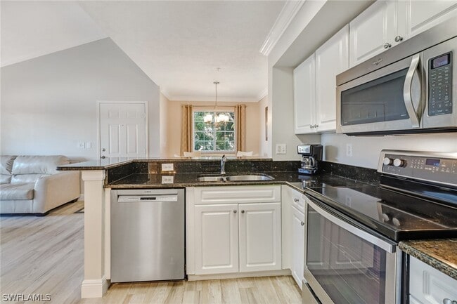 Building Photo - 1265 Wildwood Lakes Blvd