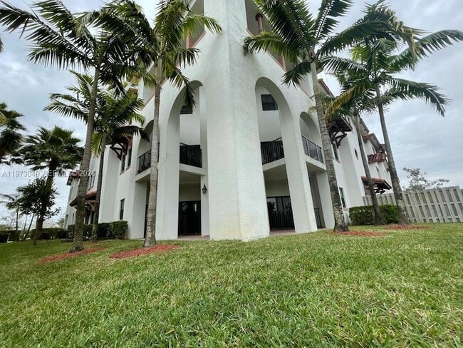 Building Photo - 10600 NW 88th St