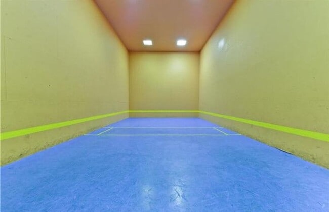 Building Photo - FULLY UPGRADED TWO BEDROOM IN LUXURIOUS COMPLEX!