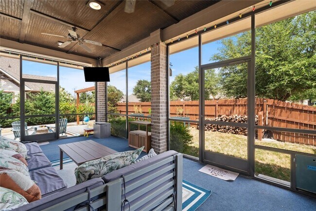 Building Photo - 1400 Horizon View Dr