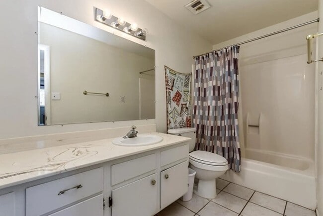 Building Photo - 5-Bed 3.5 Bath Tempe Home with Private Pool & Prime ASU Proximity