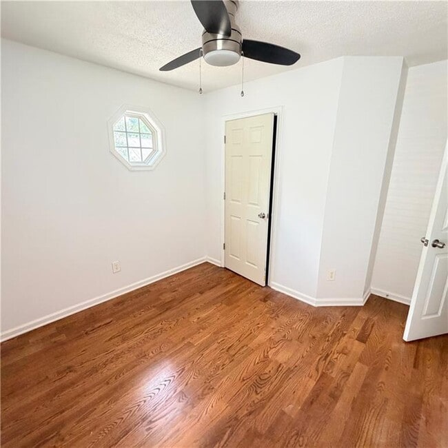 Building Photo - 153 Greystone Cir