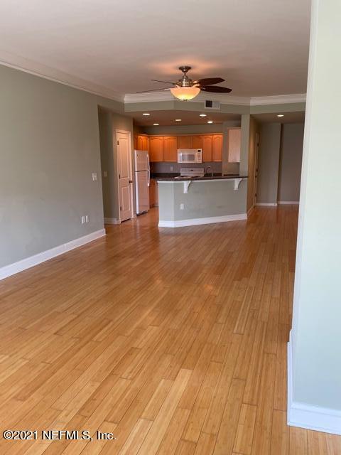 Building Photo - 400 E Bay St