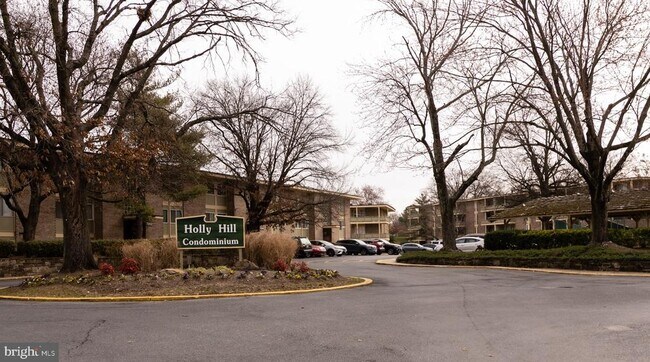 Building Photo - 7147 Donnell Pl